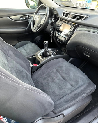 Nissan X-Trail cena 49800 przebieg: 190000, rok produkcji 2016 z Wieruszów małe 137